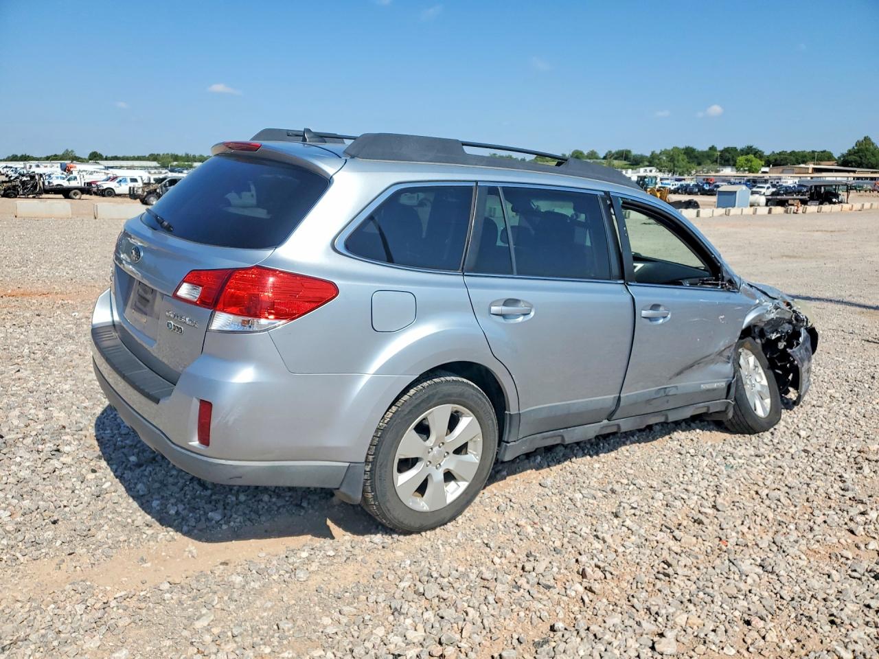 2012 SUBARU OUTBACK