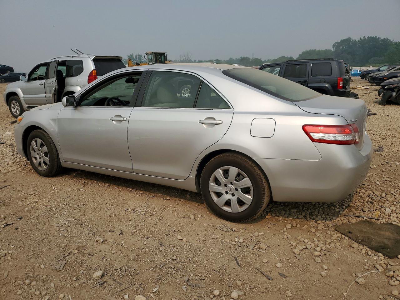 2011 TOYOTA CAMRY