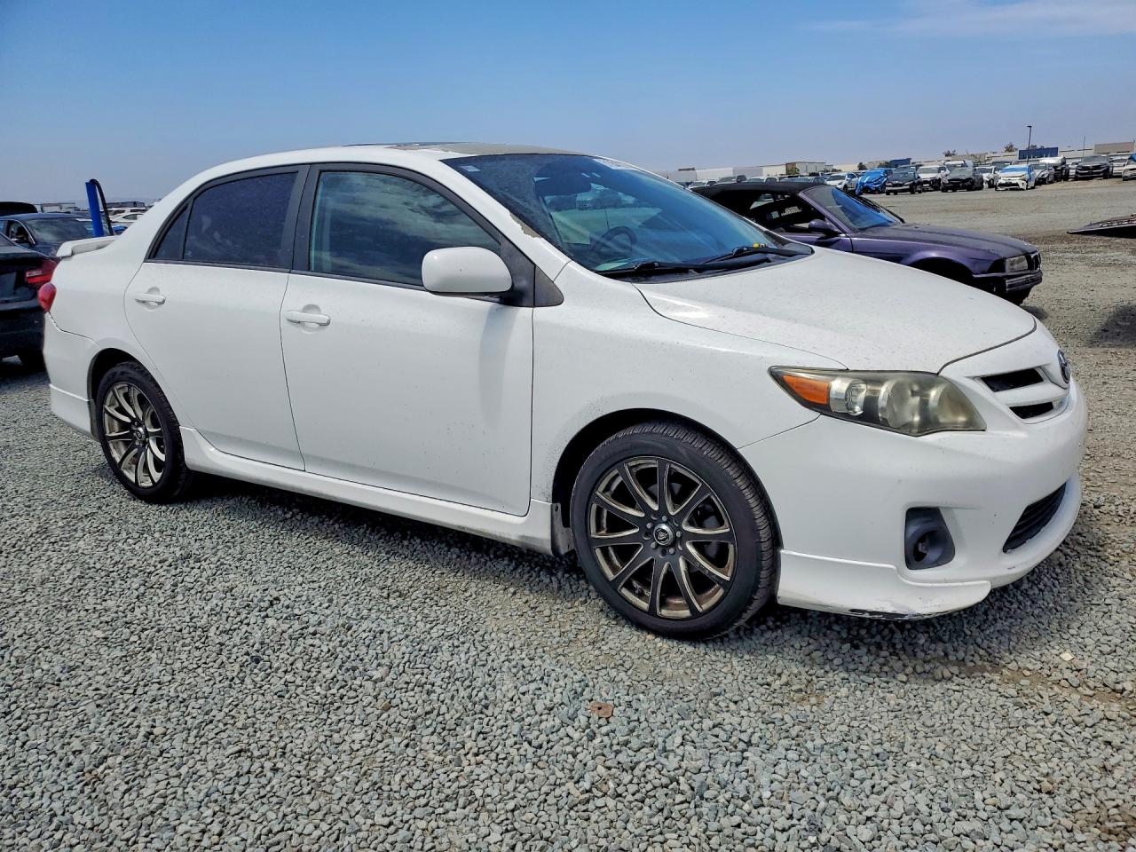 2013 TOYOTA COROLLA