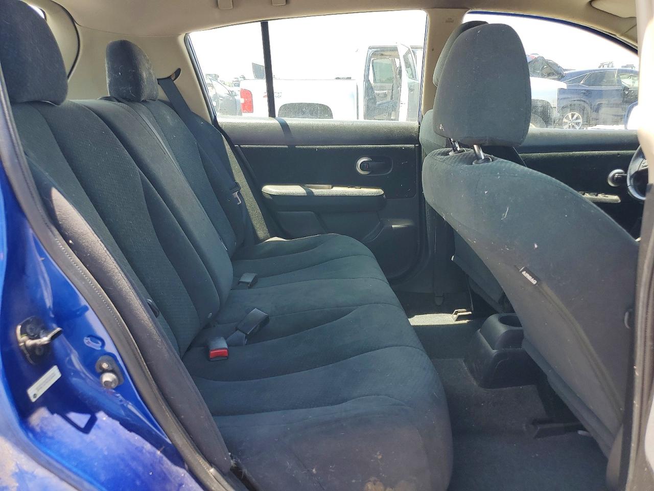 2012 NISSAN VERSA