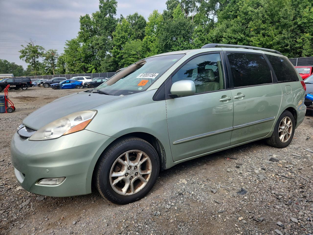2006 TOYOTA SIENNA