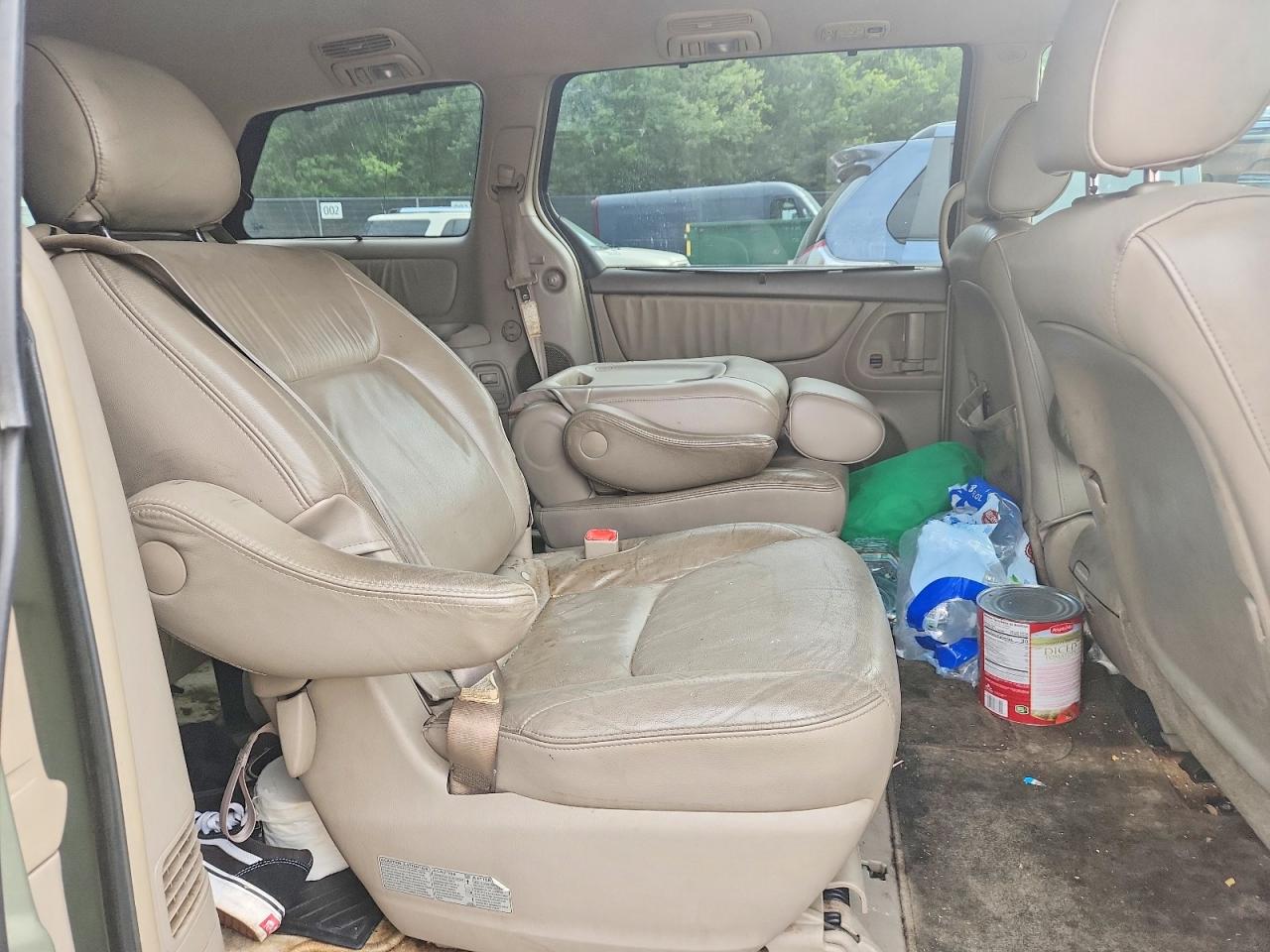2006 TOYOTA SIENNA