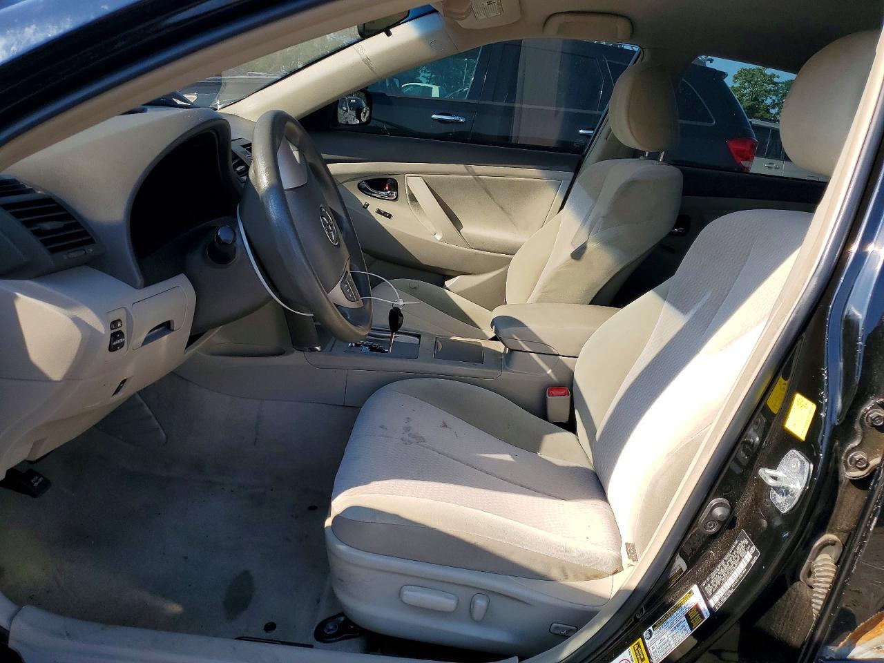 2011 TOYOTA CAMRY
