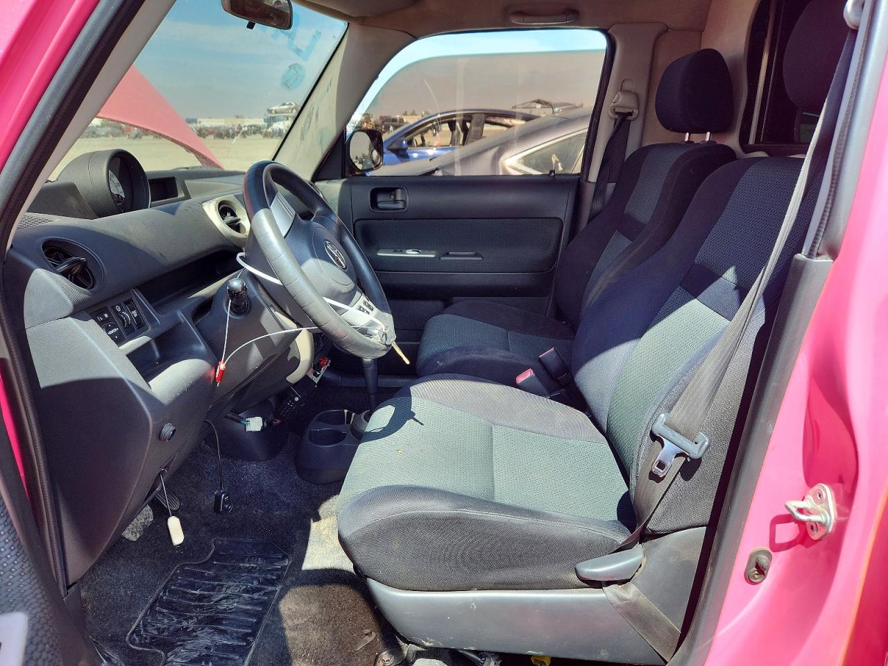 2006 TOYOTA SCION