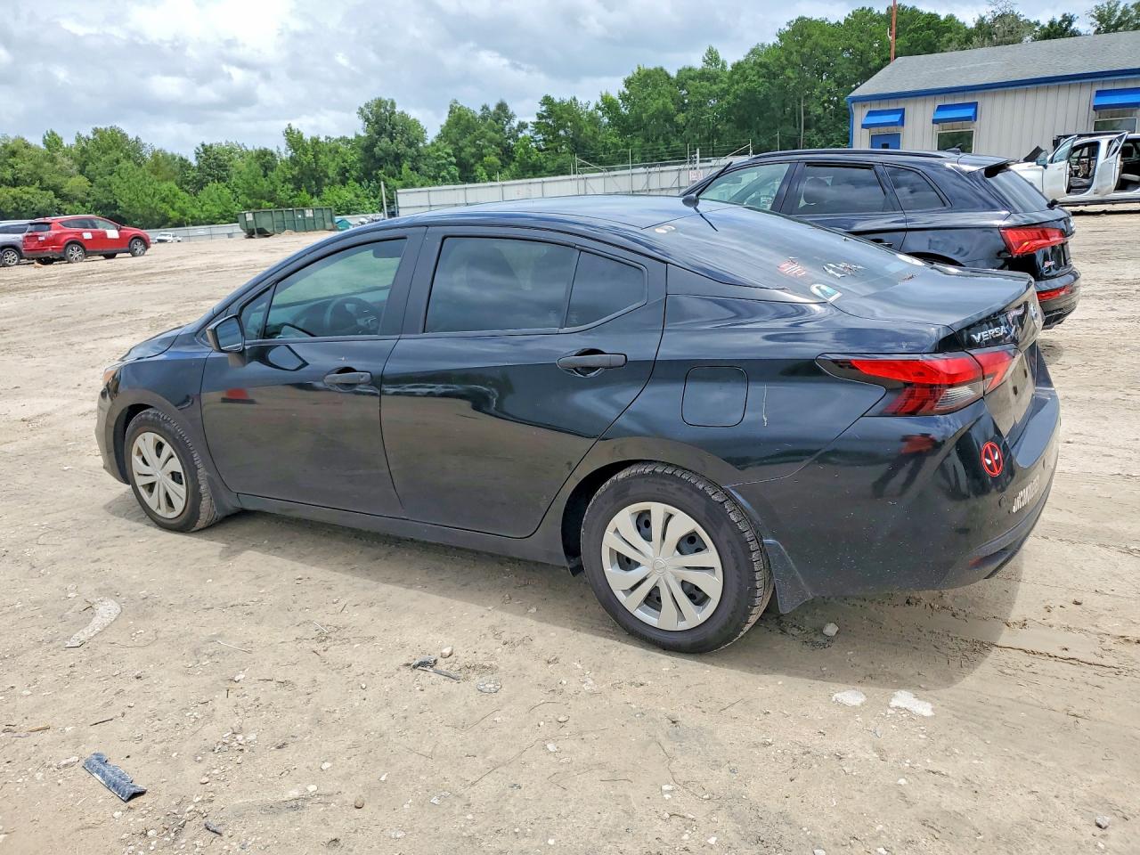 2020 NISSAN VERSA