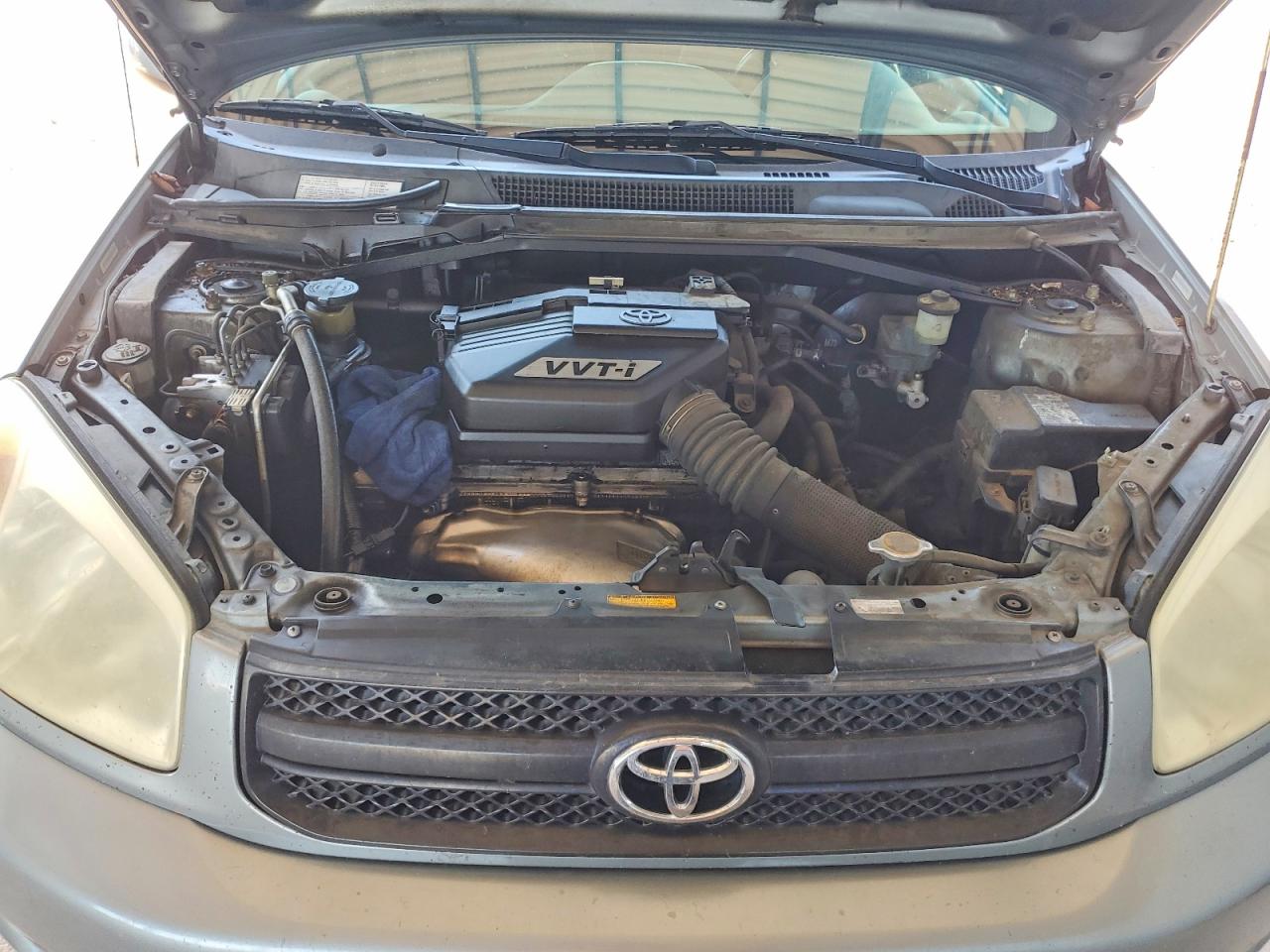 2004 TOYOTA RAV4