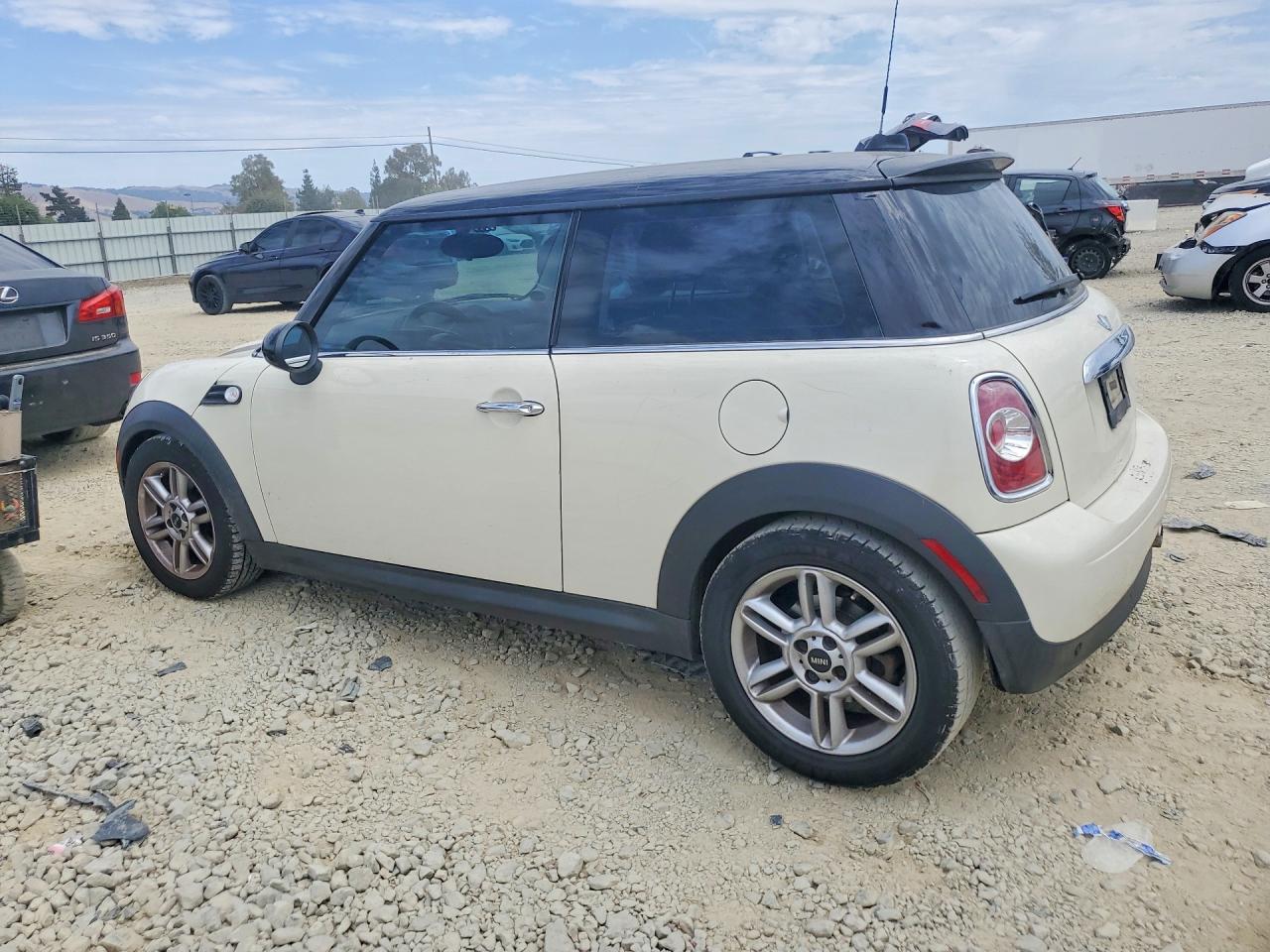 2012 MINI COOPER