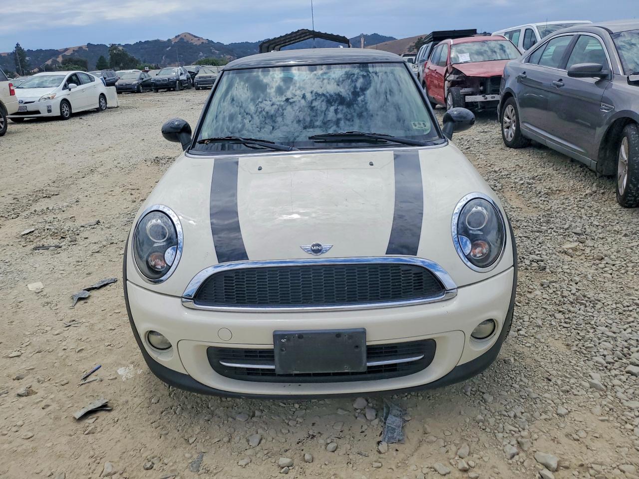 2012 MINI COOPER