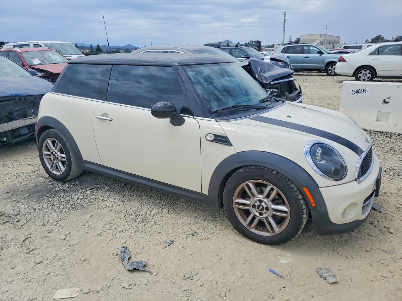2012 MINI COOPER