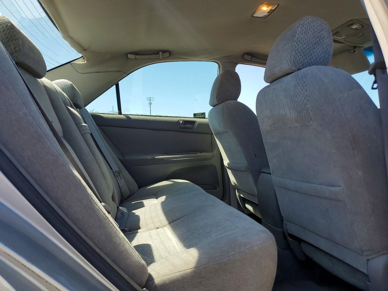 2002 TOYOTA CAMRY LE V
