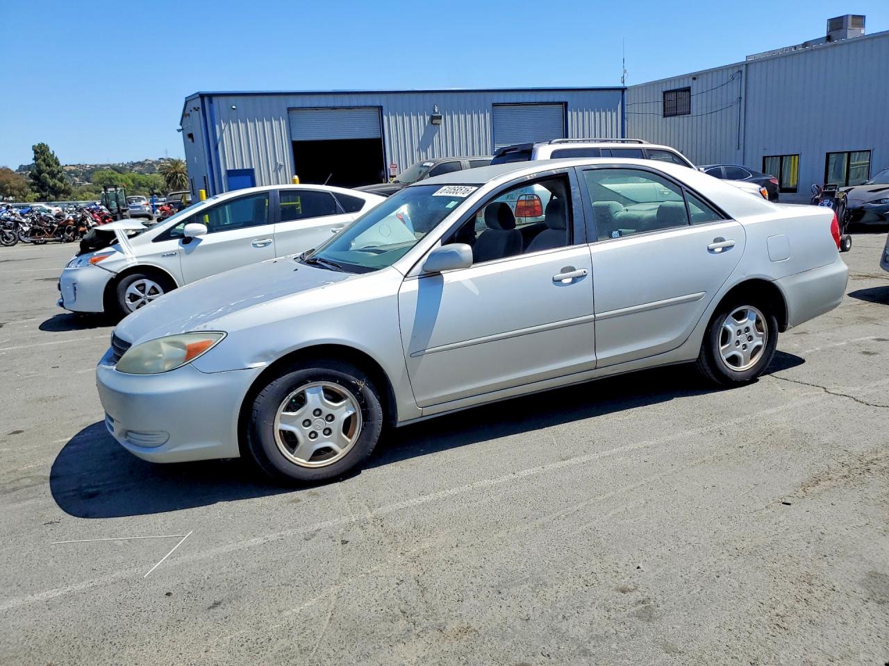 2002 TOYOTA CAMRY LE V