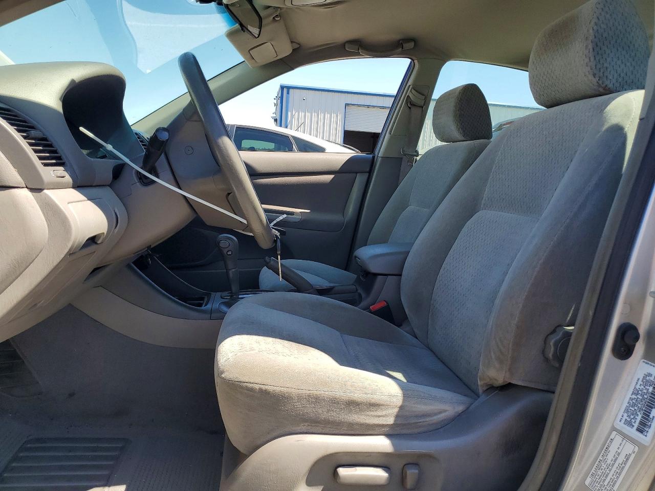 2002 TOYOTA CAMRY LE V