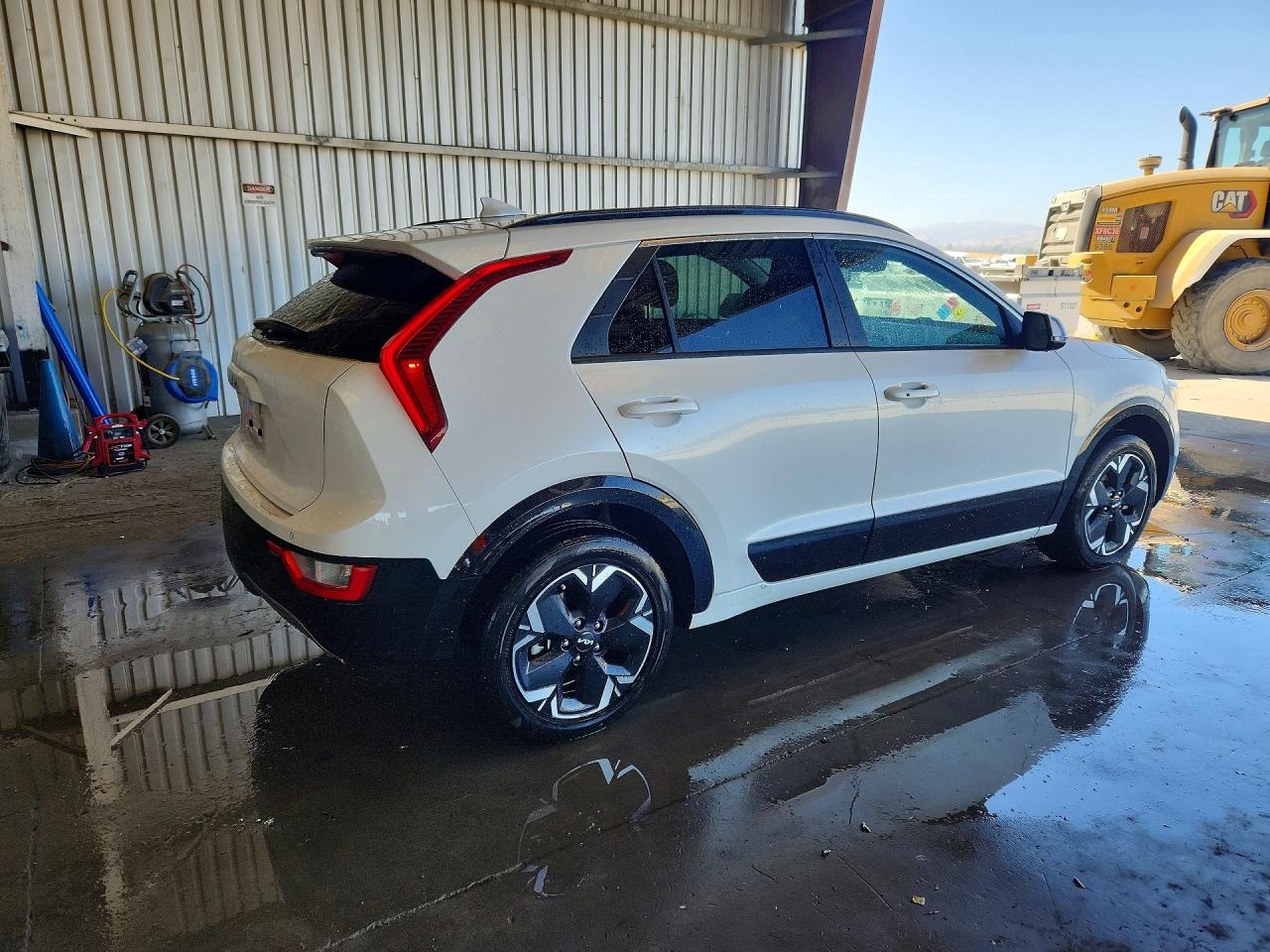 2023 KIA NIRO