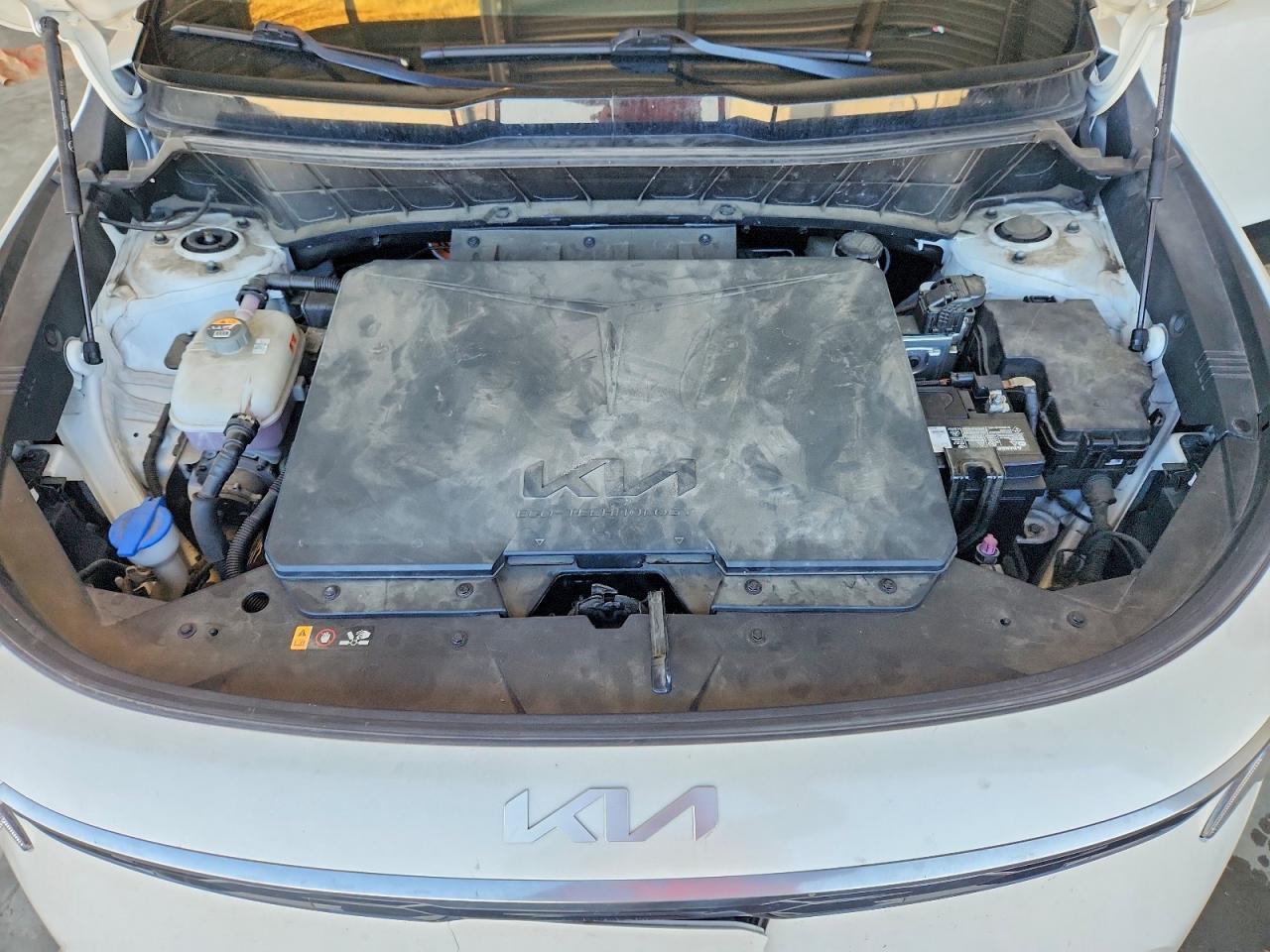 2023 KIA NIRO