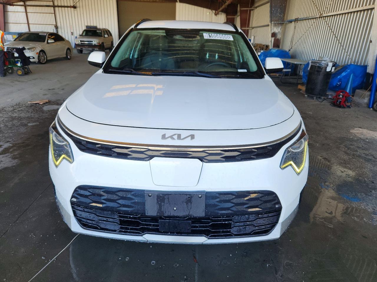 2023 KIA NIRO