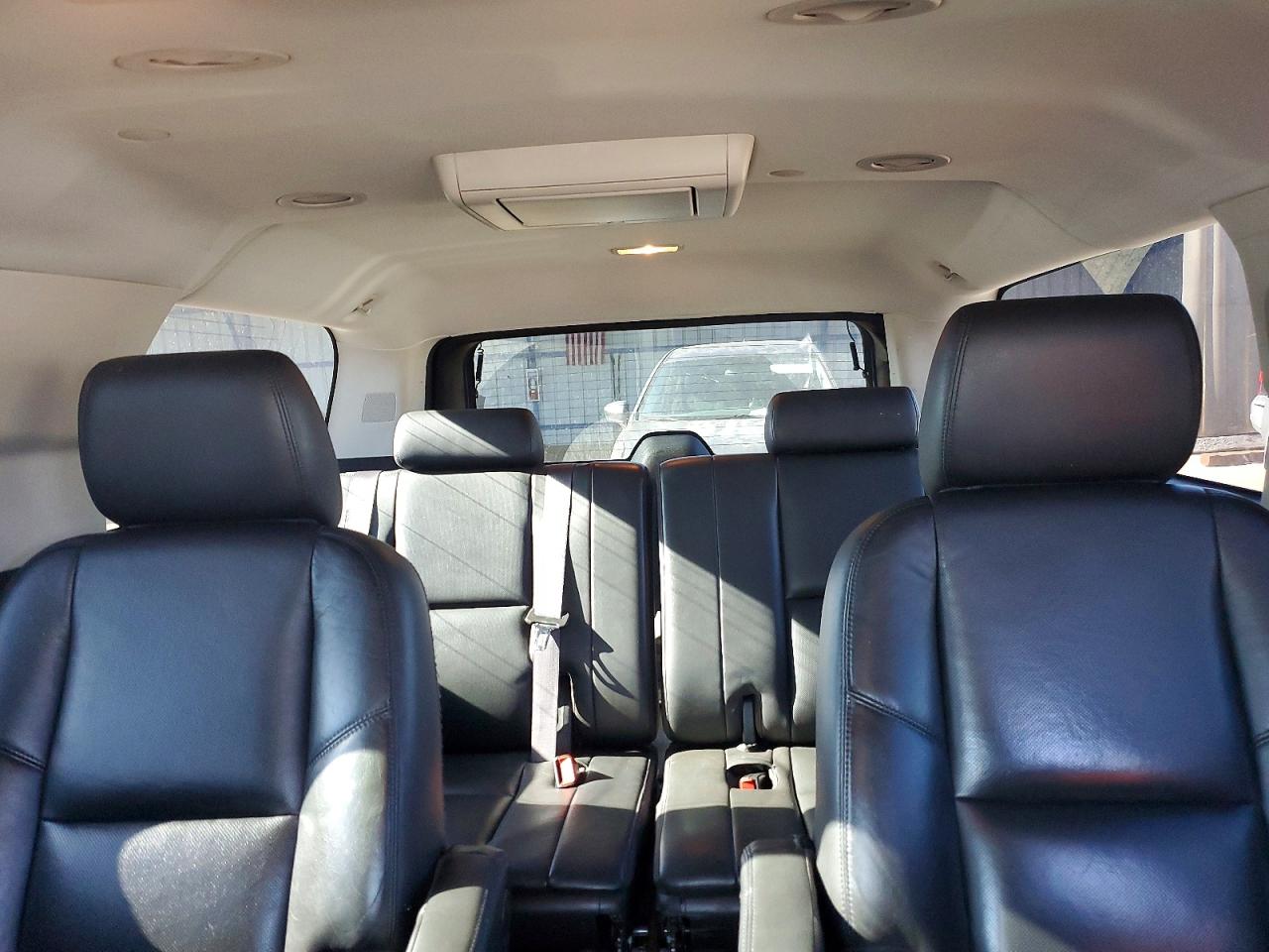 2011 CADILLAC ESCALADE