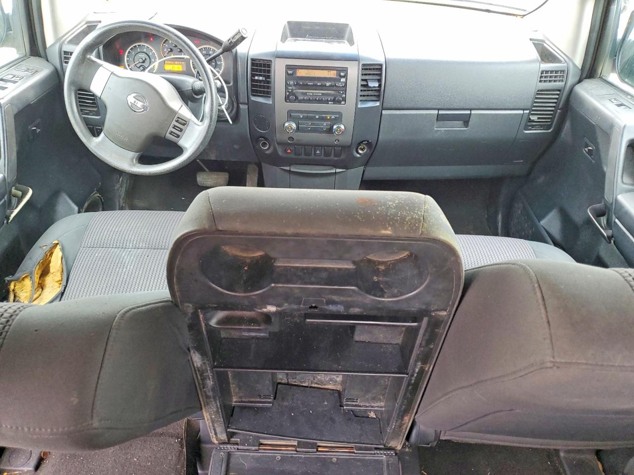 2009 NISSAN TITAN XE F