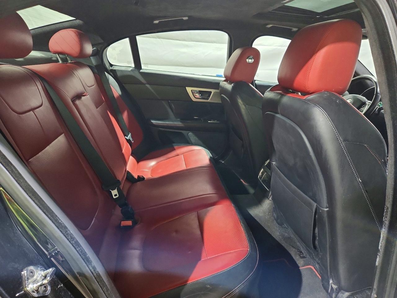 2012 JAGUAR XF