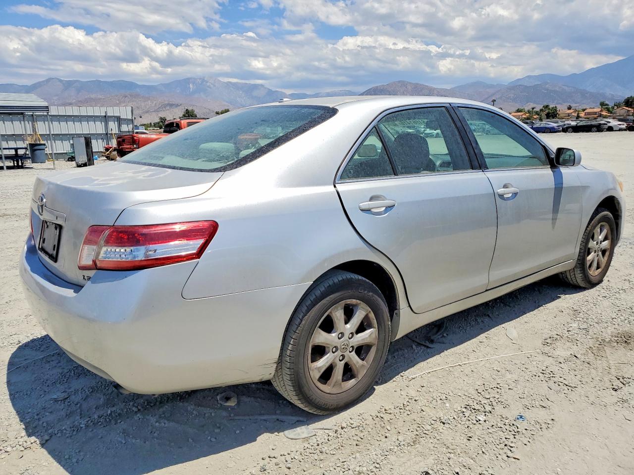 2011 TOYOTA CAMRY
