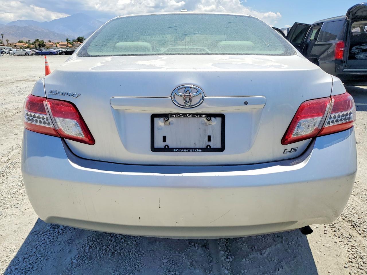 2011 TOYOTA CAMRY