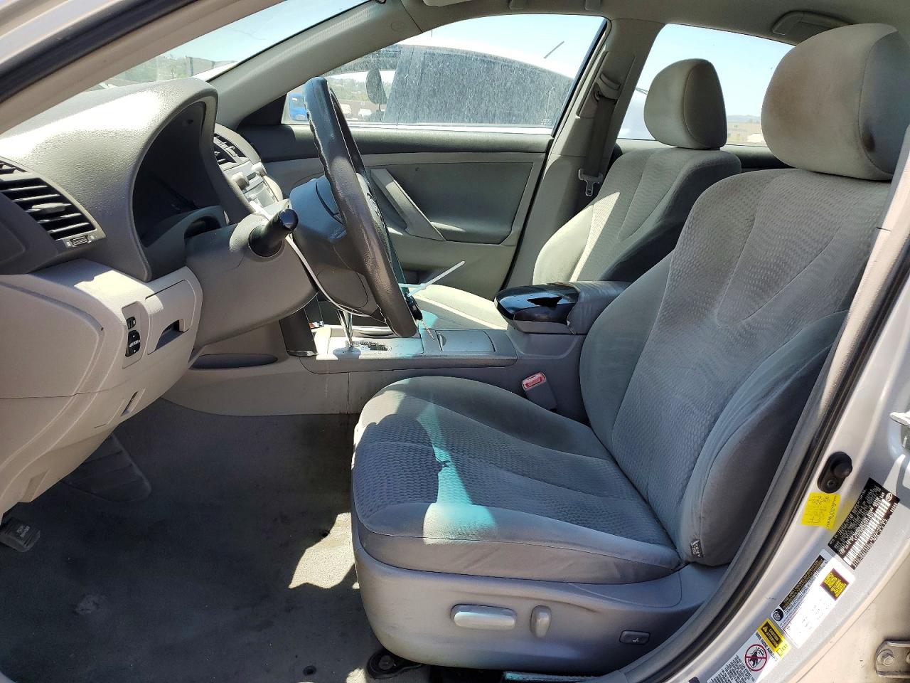 2011 TOYOTA CAMRY
