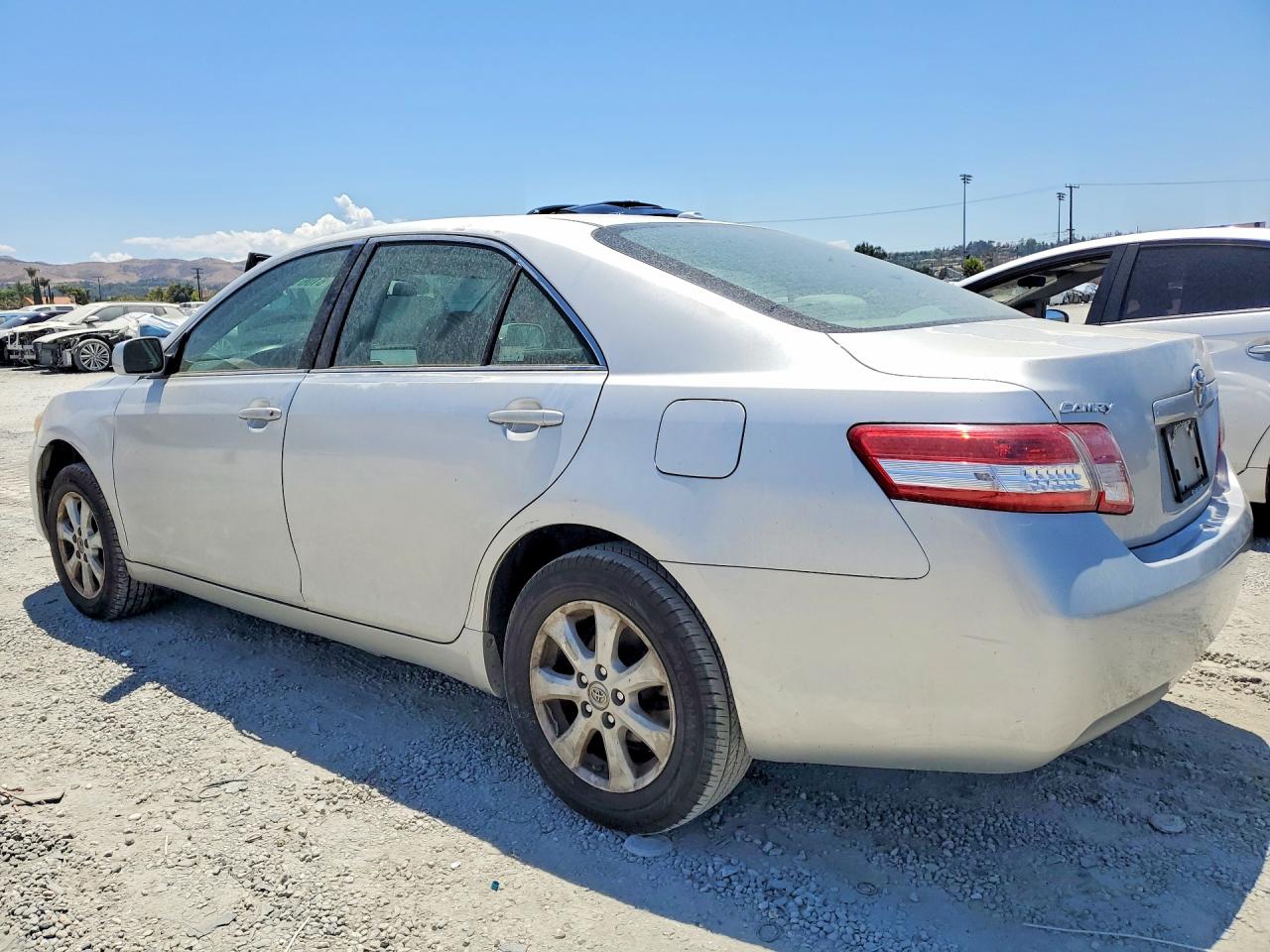 2011 TOYOTA CAMRY