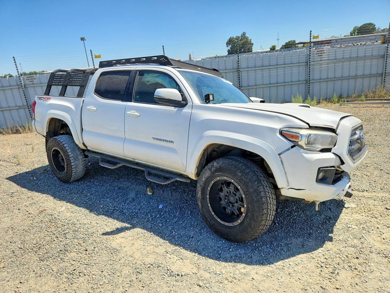 2017 TOYOTA TACOMA