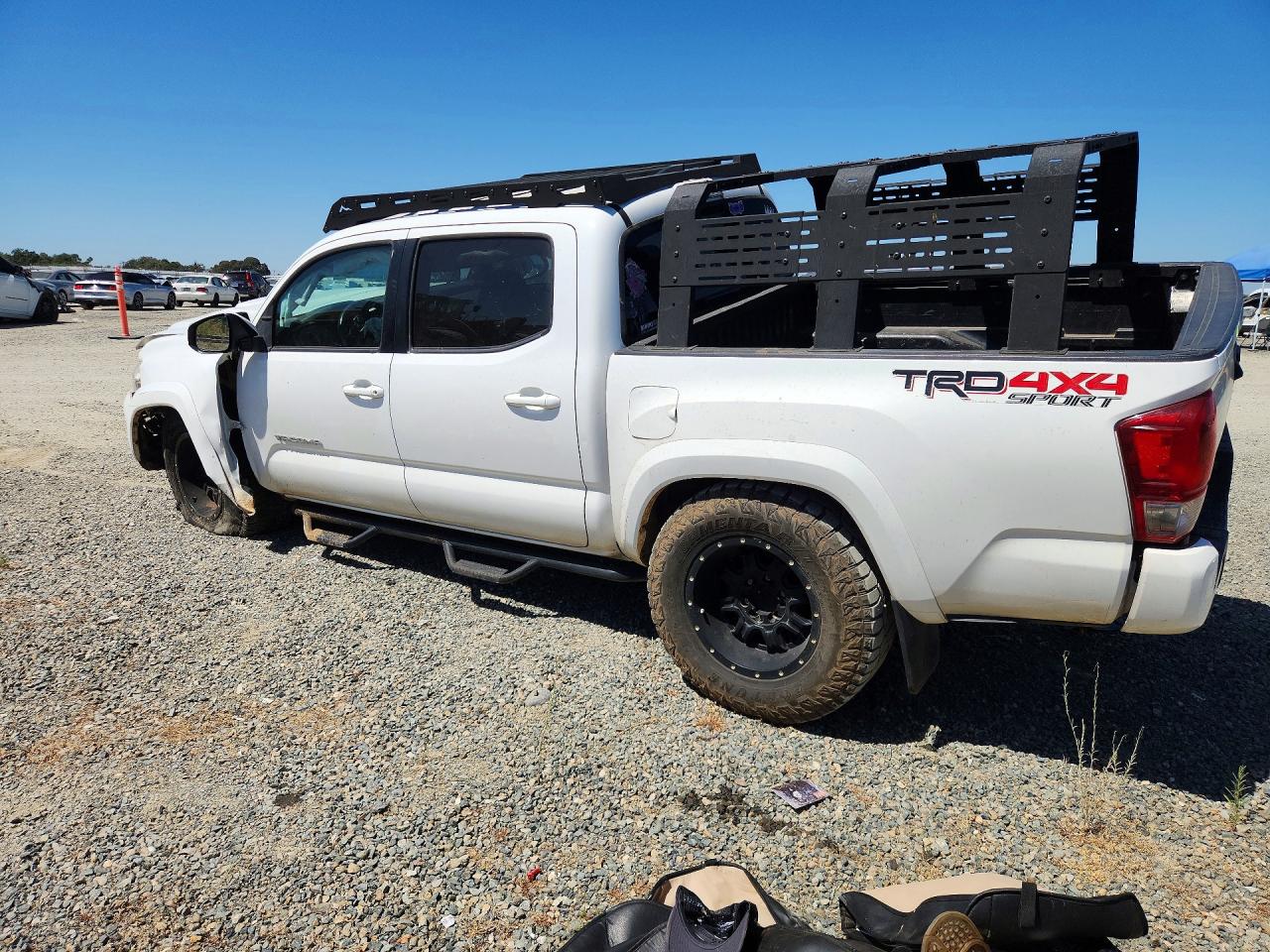 2017 TOYOTA TACOMA