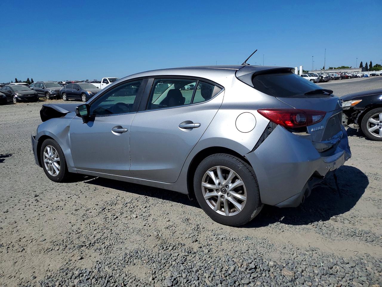 2016 MAZDA 3