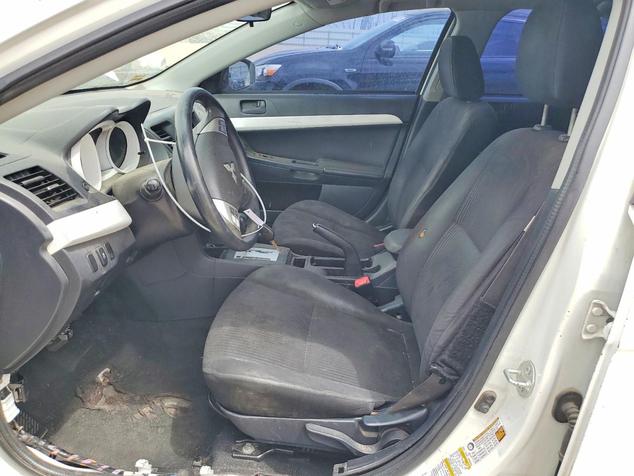 2015 MITSUBISHI LANCER