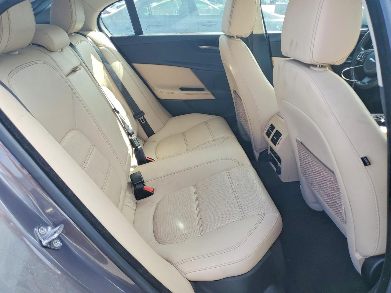 2017 JAGUAR XE