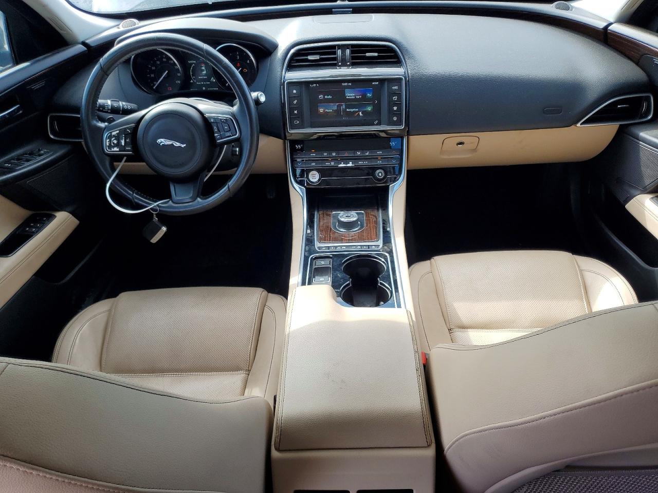 2017 JAGUAR XE