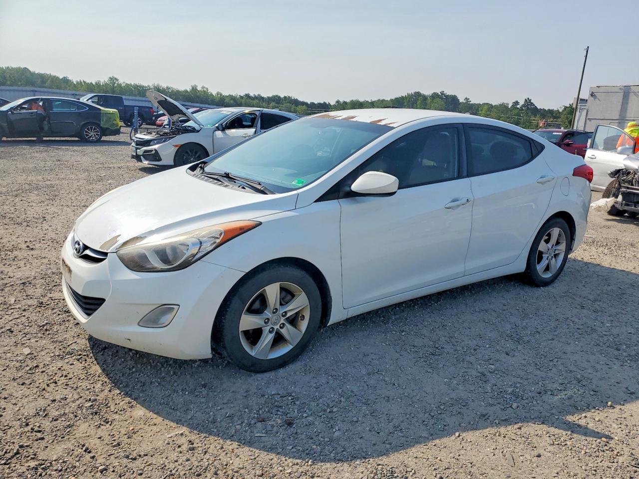 2012 HYUNDAI ELANTRA