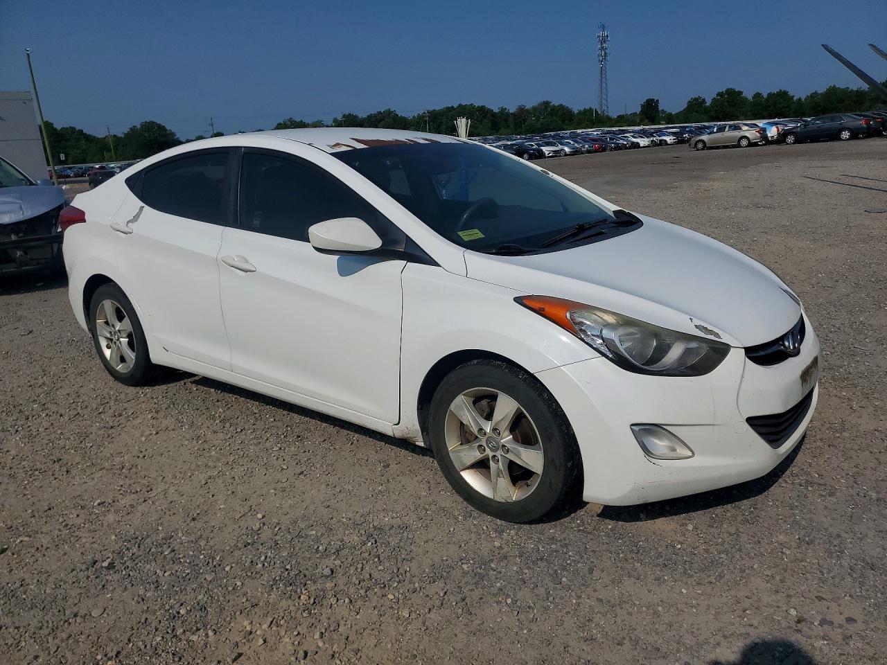 2012 HYUNDAI ELANTRA