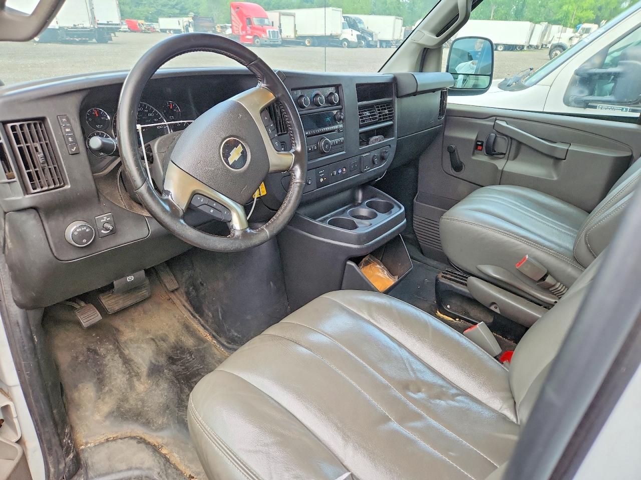 2019 CHEVROLET EXPRESS