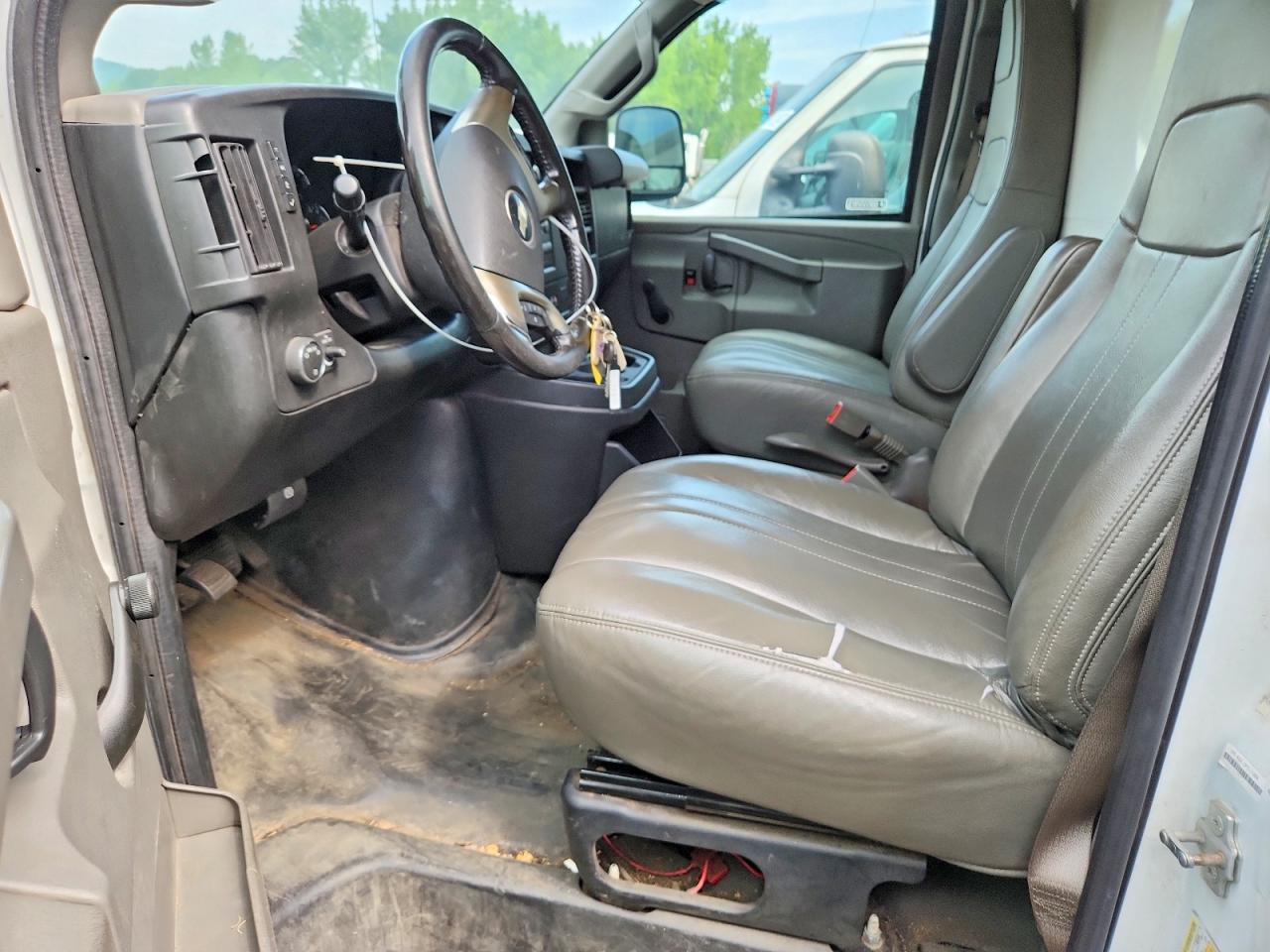 2019 CHEVROLET EXPRESS