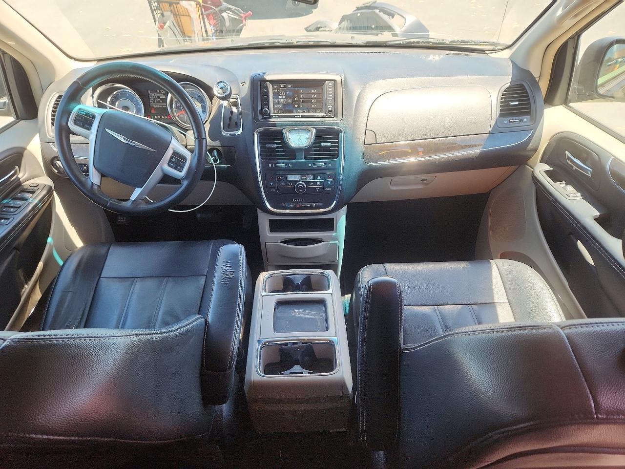 2016 CHRYSLER MINIVAN