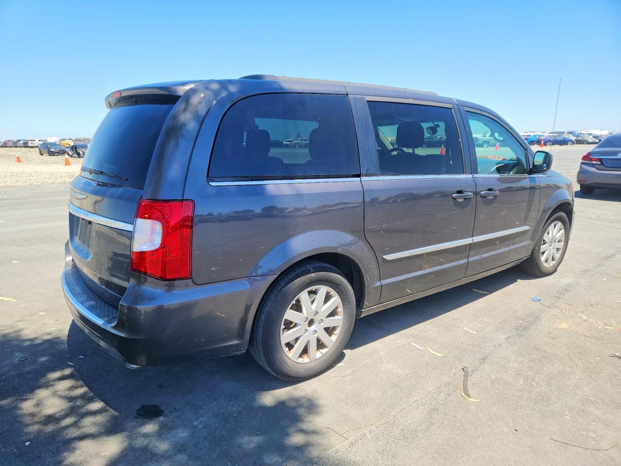 2016 CHRYSLER MINIVAN
