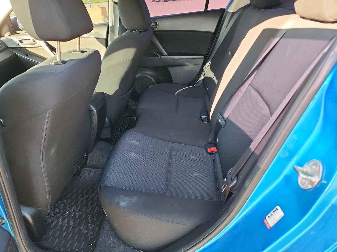 2010 MAZDA 3