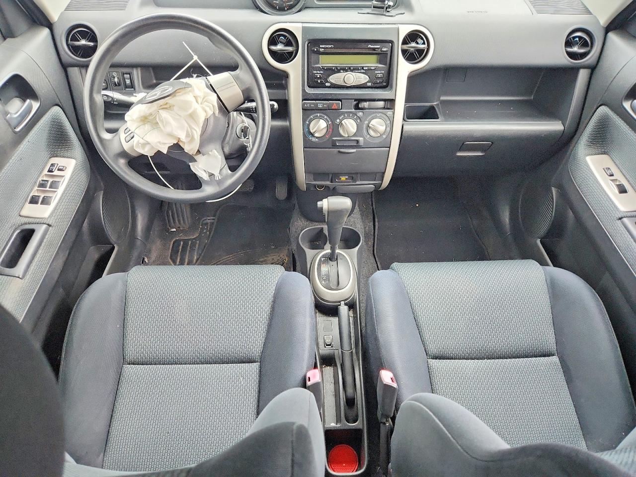 2006 TOYOTA SCION