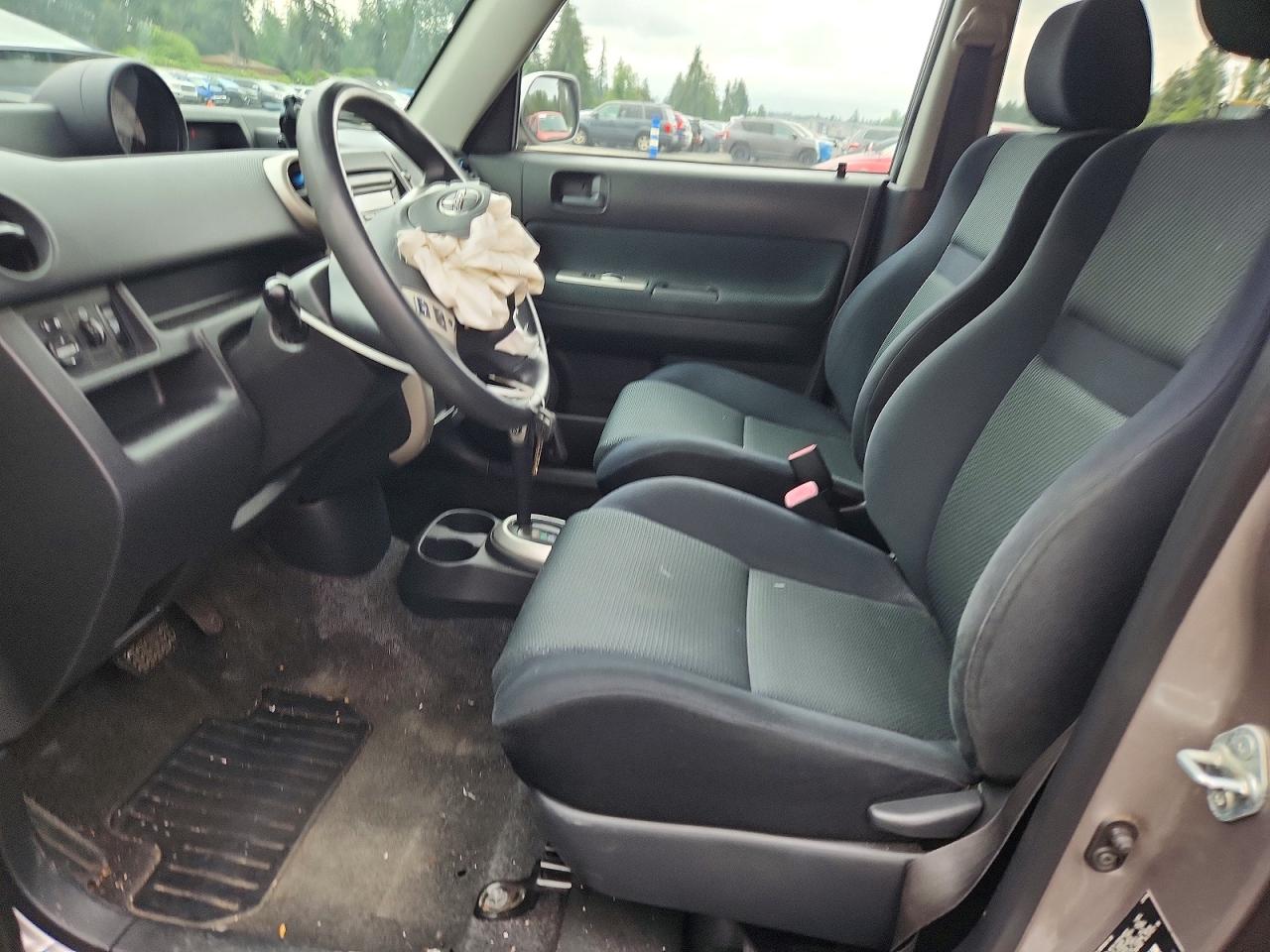 2006 TOYOTA SCION