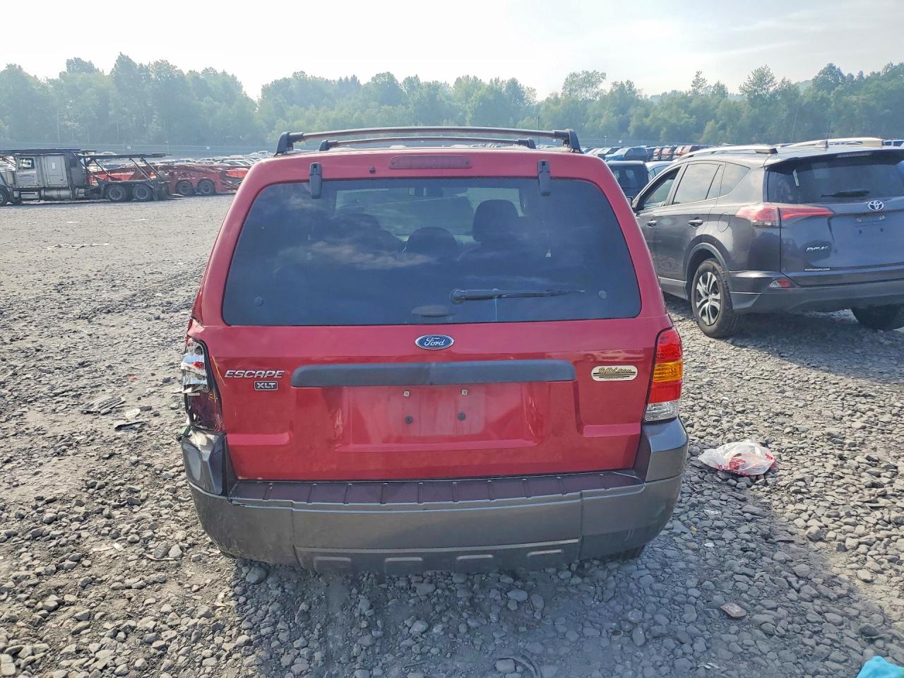 2005 FORD ESCAPE