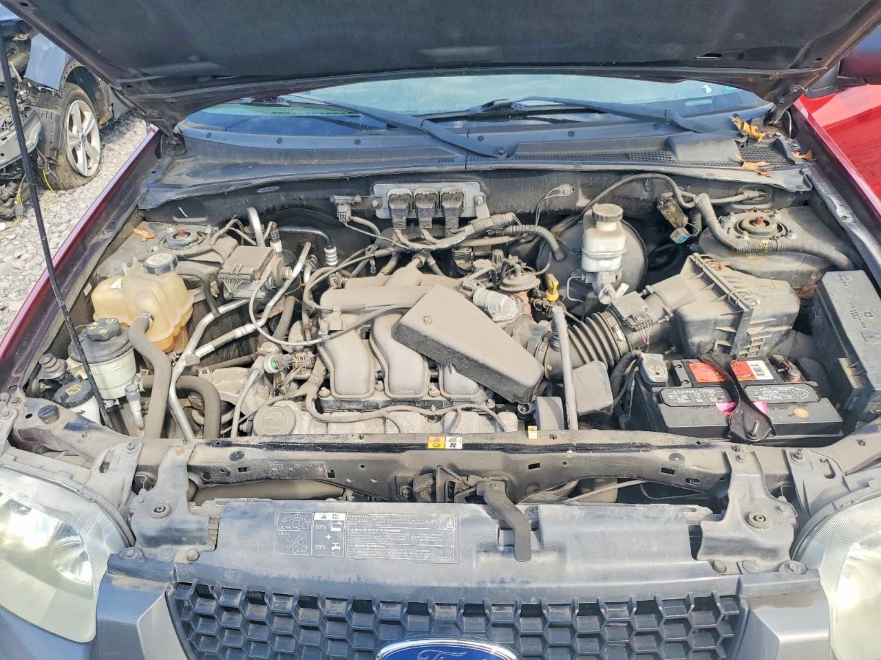 2005 FORD ESCAPE