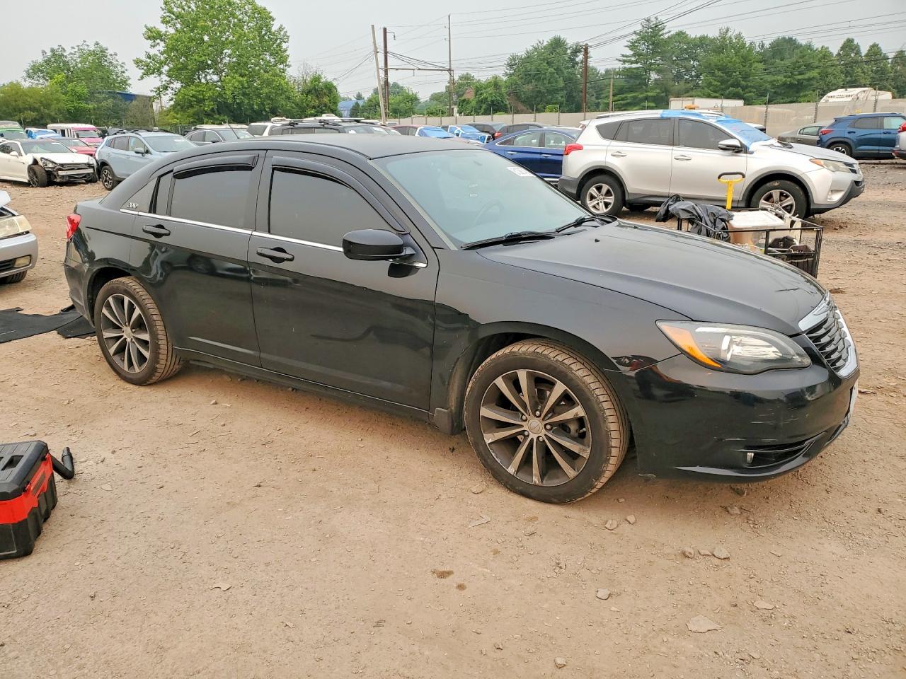 2014 CHRYSLER 200