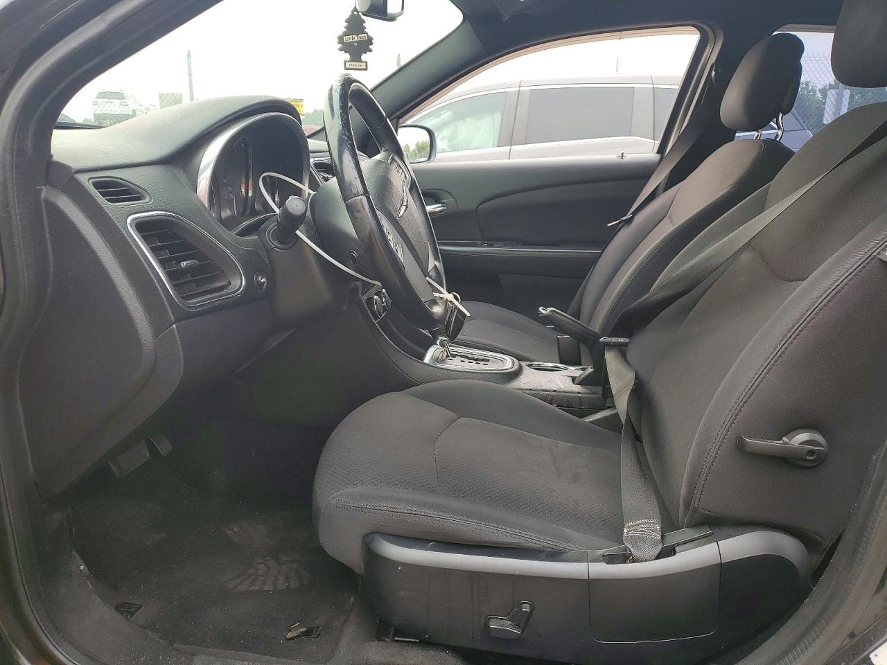 2014 CHRYSLER 200