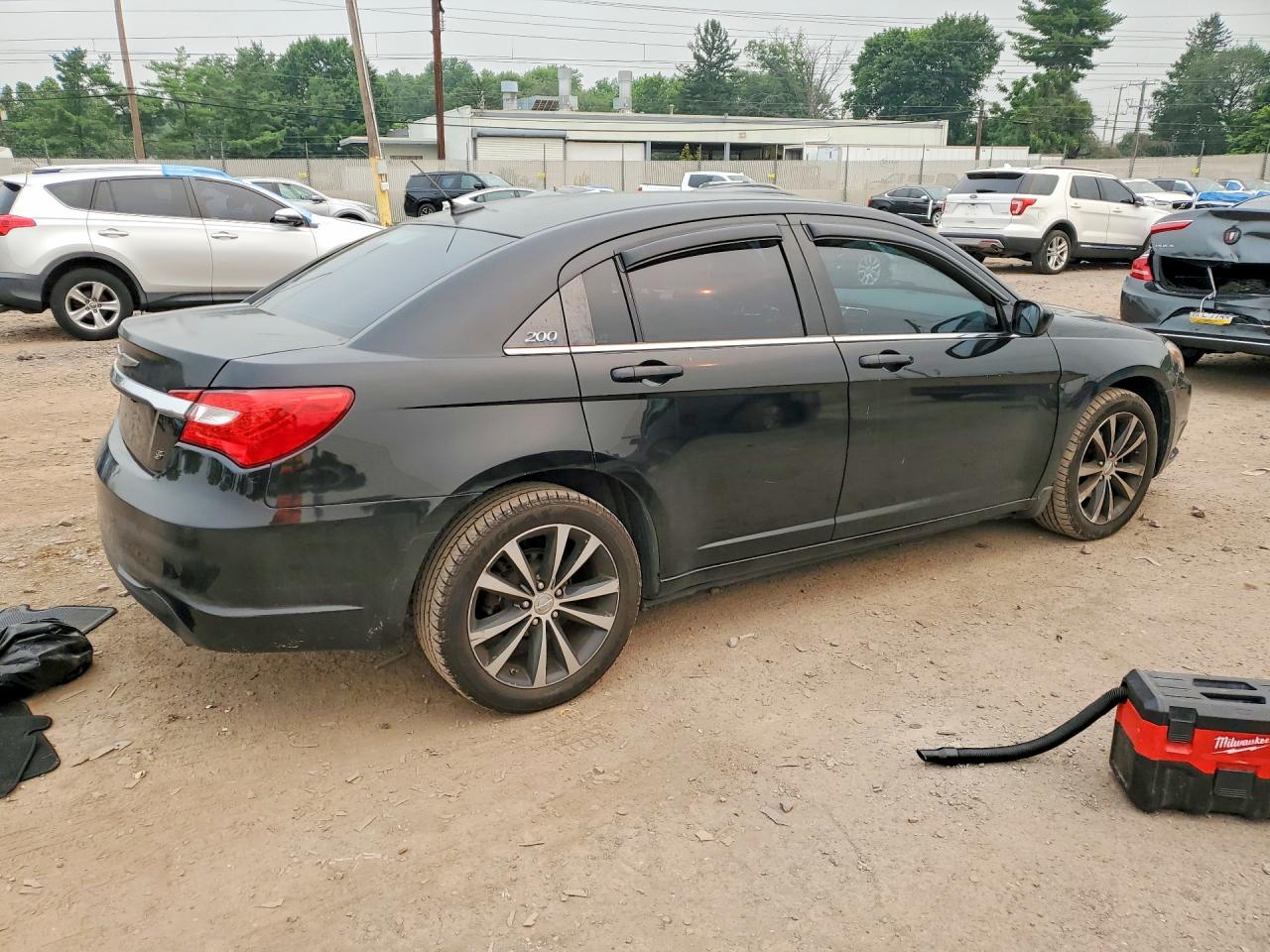 2014 CHRYSLER 200