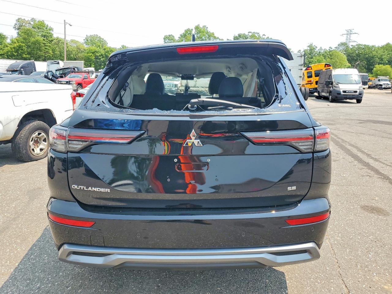 2026 MITSUBISHI OUTLANDER