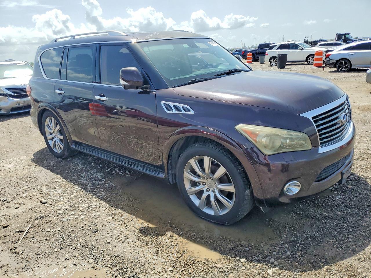 2013 INFINITI QX56 BASE