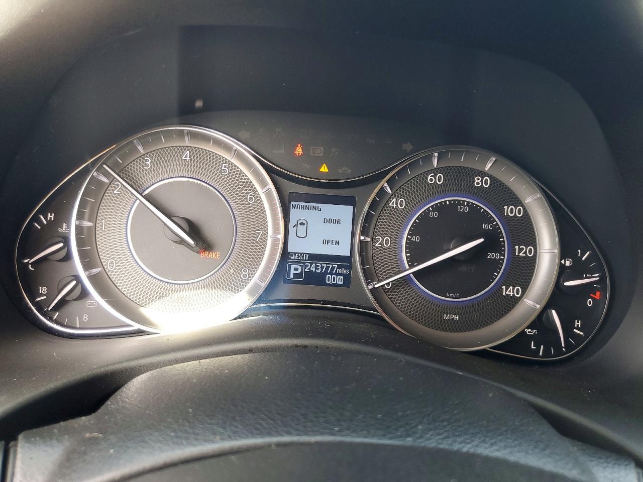 2013 INFINITI QX56 BASE