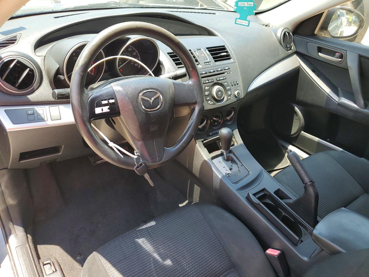 2013 MAZDA 3